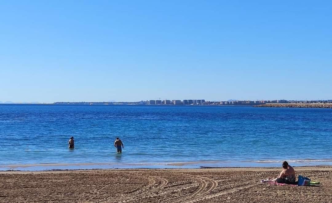 Apartamento Azzurro Lejlighed Torrevieja Eksteriør billede